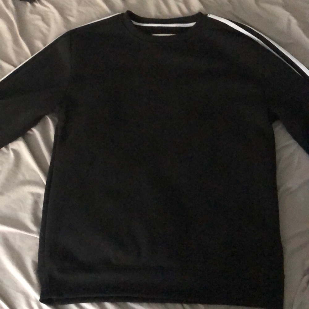 Sweatshirt without hood